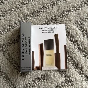 Issey Miyake Leau D’issey -sample size 0.8 ml